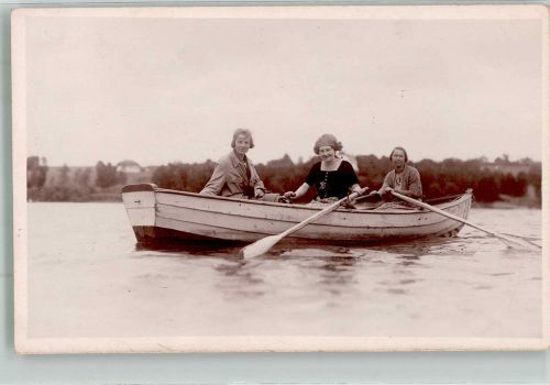 Frauen Ruderboot