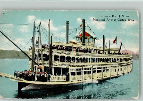 Excursion Boat J.S. on Mississippi River Dampfer