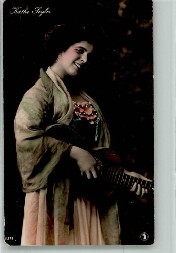 Portrait von Käthe Seyler mit Gitarre Opernsänger 1909