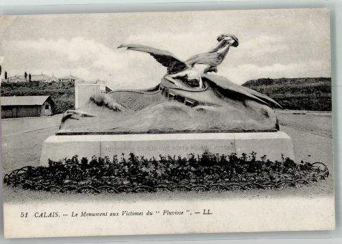 62100 Calais Foto AK Denkmal le Monument aux Victimes du Pluviose