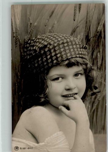 Kleines Mädchen mit Kopftuch Serie 687-6472 Rotophot 1909