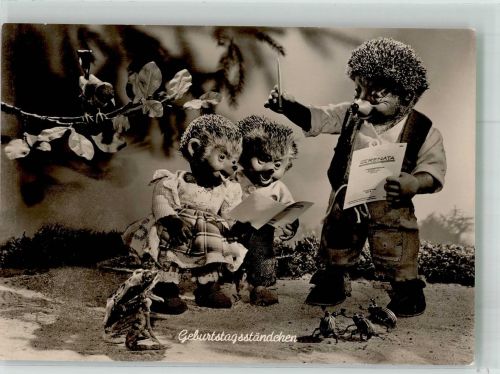 Igelkinder singen ein Geburtstagsständchen Diehl-Film Mecki Foto AK