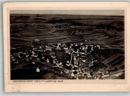 78597 W7201 Irrendorf 1933 FOTO KEINE AK Fliegeraufnahme des Ortes mit St. Peter Kirche Original aufmontierte Verlagsmusterkarte