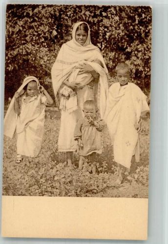 Neu Delhi Tracht Frau mit Kindern Christliche Familie Volkstypen / Brauchtum Indien Foto AK