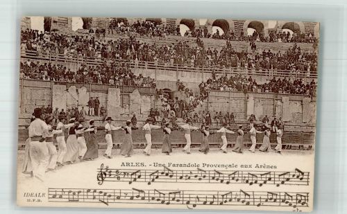 13200 Arles 1925 Foto AK Tracht Tanz Arena Une Farandole Provencale aux Arenas