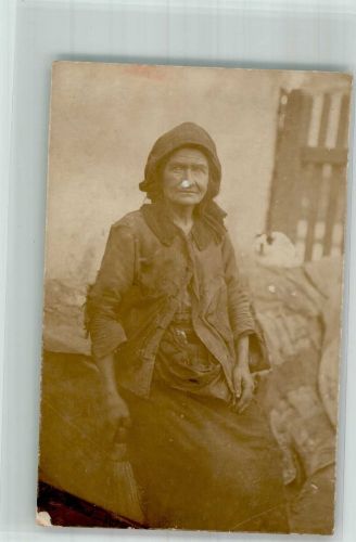Focsani 1918 Foto AK Alte Frau WK I Ort handschriftlich