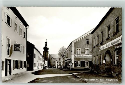93453 W8497 Neukirchen b Hl Blut Foto AK Hauptstraße mit Gasthaus Josef Hastreiter Fotograf Kohlbauer