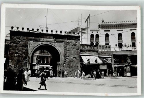 Tunis Foto AK Porte de France Geschäft Tracht
