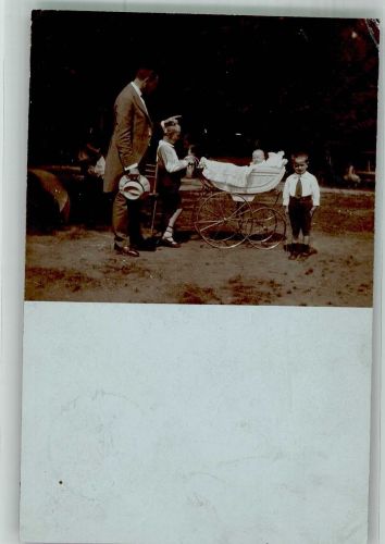 6080 Igls 1910 Privatfoto AK Kinderwagen Familienfoto Ort lt. Stempel