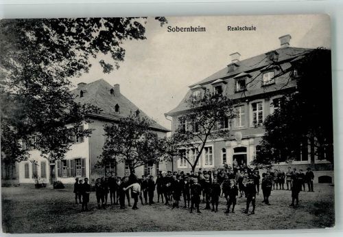 55566 W6553 Sobernheim - Realschule Vorplatz Schüler
