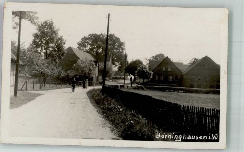 32361 W4994 Börninghausen Privatfoto AK Posthilfstelle Böringhausen Feldweg Radfahrer