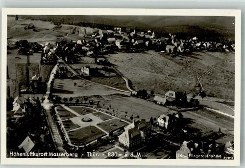98666 O6113 Masserberg 1938 Foto AK Fliegeraufnahme des Ortes mit dem Kurpark