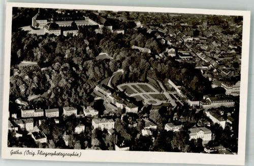 99867 O5800 Gotha , Thür 1939 Foto AK Fliegeraufnahme des Ortes mit Orangerie und Schloss Friedenstein