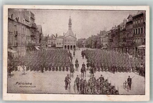 80200 Peronne 1915 Foto AK WK I Parade Uniform