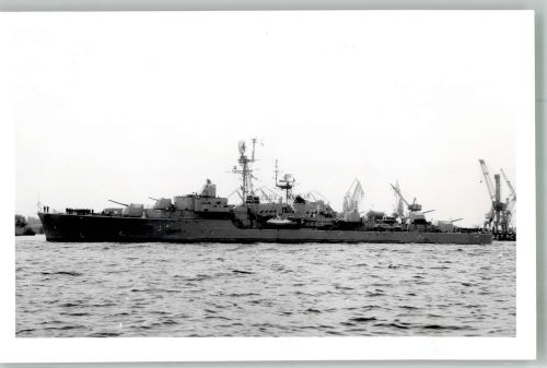 W2000 Hamburg Französischer Zerstörer im Hafen v. Blohm u. Voss Marine