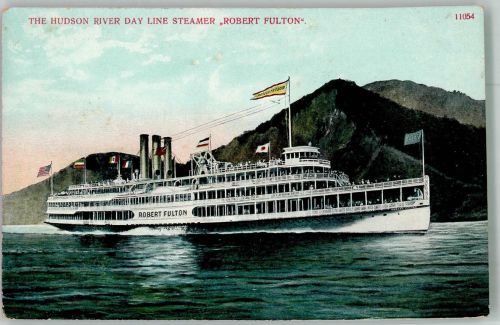 Der Hudson River Day Line Dampfer Robert Fullon Raddampfer