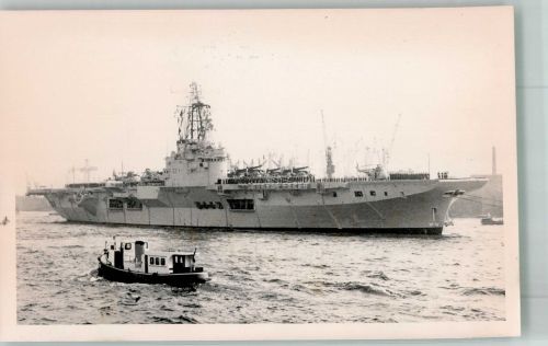 W2000 Hamburg Flugzeugträger USS Independence CVL 22 Marine