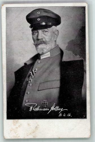 Portrait von Reichskanzler Bethmann-Hollweg in Uniform Eisernes Kreuz Politiker 1916