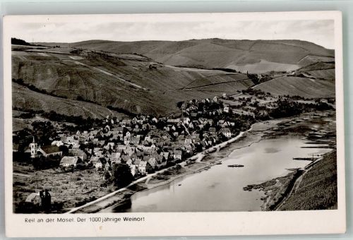 56861 W5586 Reil Foto AK Panorama des Ortes an der Mosel Notopfermarke