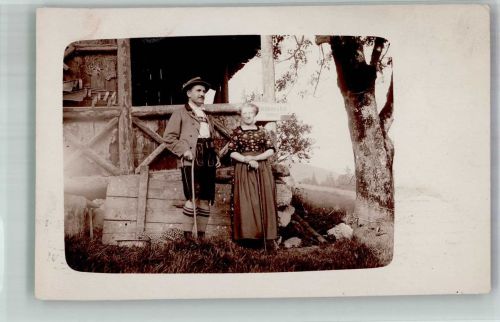 W8000 München Paar in Tracht Ort lt. Stempel Trachten Bayern 1913 Privatfoto AK