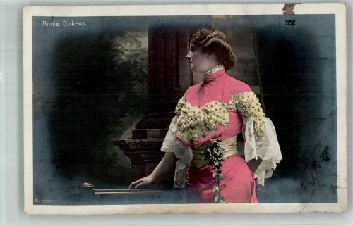 Portrait der Sängerin und Schauspielerin Annie Dirkens Operette