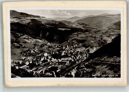 79669 W7863 Zell im Wiesental 1935 FOTO KEINE AK Fliegeraufnahme des Ortes mit dem Bahnhof Original aufmontierte Verlagsmusterkarte