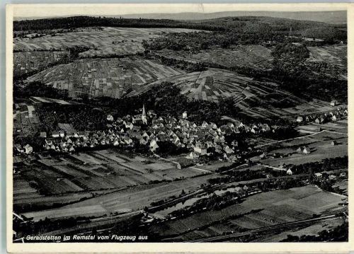 73630 W7064 Geradstetten , Württ 1935 FOTO KEINE AK Fliegeraufnahme des Ortes mit der Konradskirche Original aufmontierte Verlagsmusterkarte