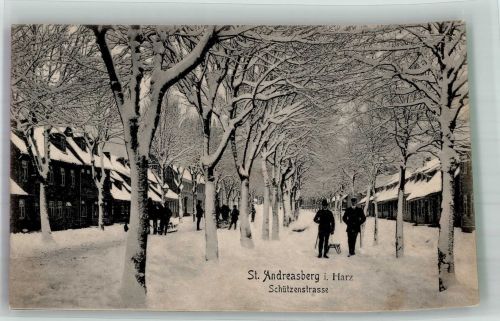 37444 W3424 St. Andreasberg 1911 - Schützenstrasse Männer mit Rodelschlitten Winter