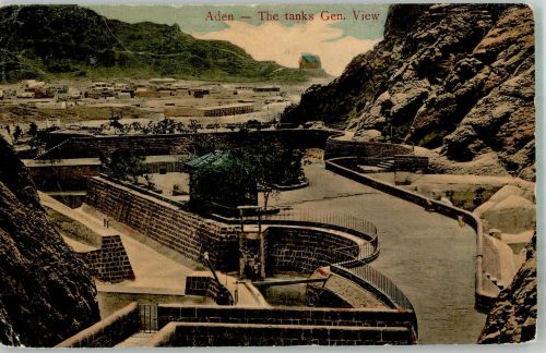 Aden Gebrauchsspuren The tanks