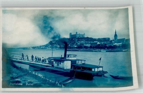 Bratislava Pozsony Foto AK Burg Donau Dampfer-Anlegestelle
