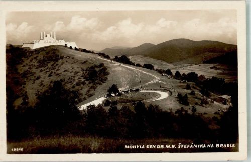 Senica Senitz 1932 Foto AK Denkmal Hügel von General M. R. Štefánik auf Bradlo