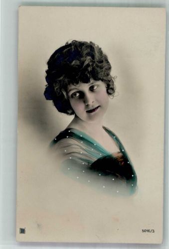 Frau