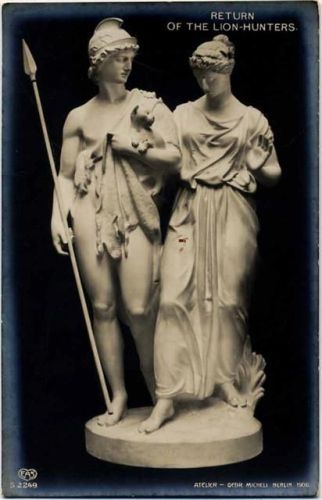 um 1906 Löwen-Jäger, nackter Mann,E. A. Schwerdtfeger & Co. A.G. AKU1