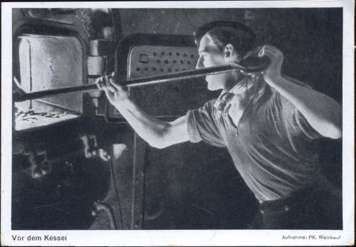 Stahlarbeiter vor dem Kessel,sign. PK. Weinkauf Stahlbau um 1940