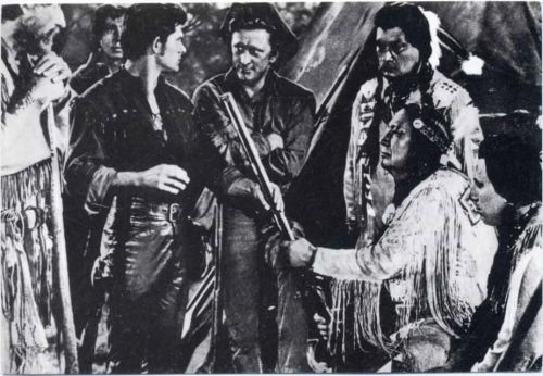 Szenenfoto aus -Trapper am Missouri-, Kirk Douglas, Indianer, Schauspieler AKU2 Filmverlag um 1960/70