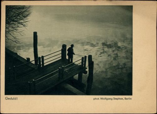 Angler auf einem Steg, fisher on a bridge AKU2 Rund um die AK 1940