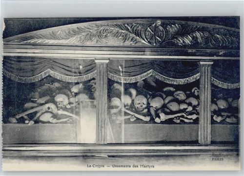 La Crypte - Ossements des Martyrs - Paris Skelett