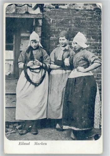 1905 Drei Drauen in Trachten aus Marken - Wolle aufwickeln