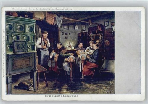 Erzgebirge Klöppelstube Bauernstube - ganze Familie beim klöppeln - unter dem Kachelofen sitzt eine Katze Spitze (Klöppeln) 1916
