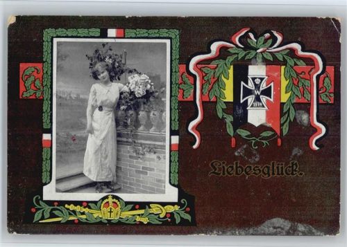 Patriotik - Frau mit Rosen eingerahmt mit Eichenlaub, schwarz-weiss-rot und schwarz-gelb, Krone, Schwerter Eisernes Kreuz
