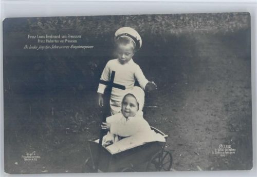 Prinz Louis Ferdinand und Prinz Hubertus spielen, Nr. 2312 Photochemie Adel Prinz Hubertus
