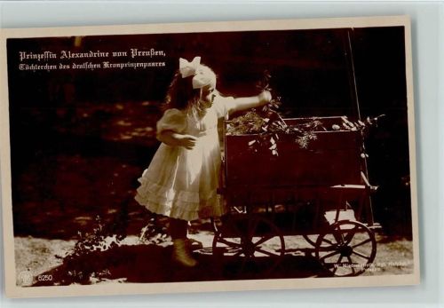 Nr. 6250 NPG - Sie spielt mit einem Bollerwagen Adel Prinzessin Alexandrine