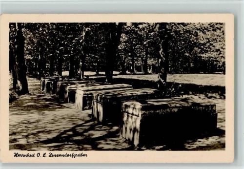 02747 O8709 Herrnhut - Zinzendorfgräber