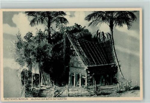 Dt. Museum - Holzhaus der Batak auf Sumatra Völkerkunde