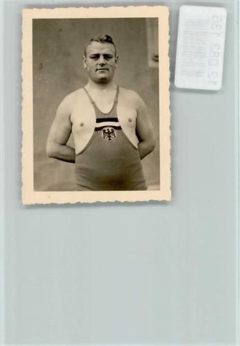 kleines Foto - Gewichtheber Pekenlehner 1925 keine AK Kraftsport