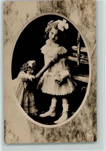 1910 Serie 292 Mädchen tanzt mit ihrer Puppe, Foto AK