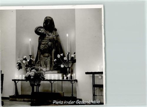 Damme Gedenkhalle Innenaufnahme Pieta