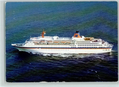 Flugaufnahme der MS Europa Dampfer Europa