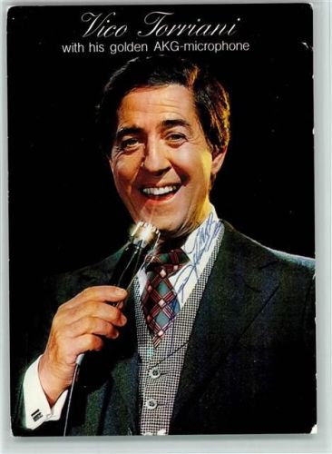 Vico Torriani with his golden AKG microphone , keine AK Schlagersänger