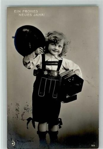 Junge in Lederhosen, Luftballon und Ziehharmonika Foto 1909 AK